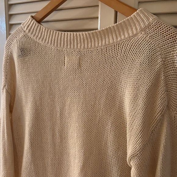 Levi's Cream Knit Sweater - Picture 6 of 7